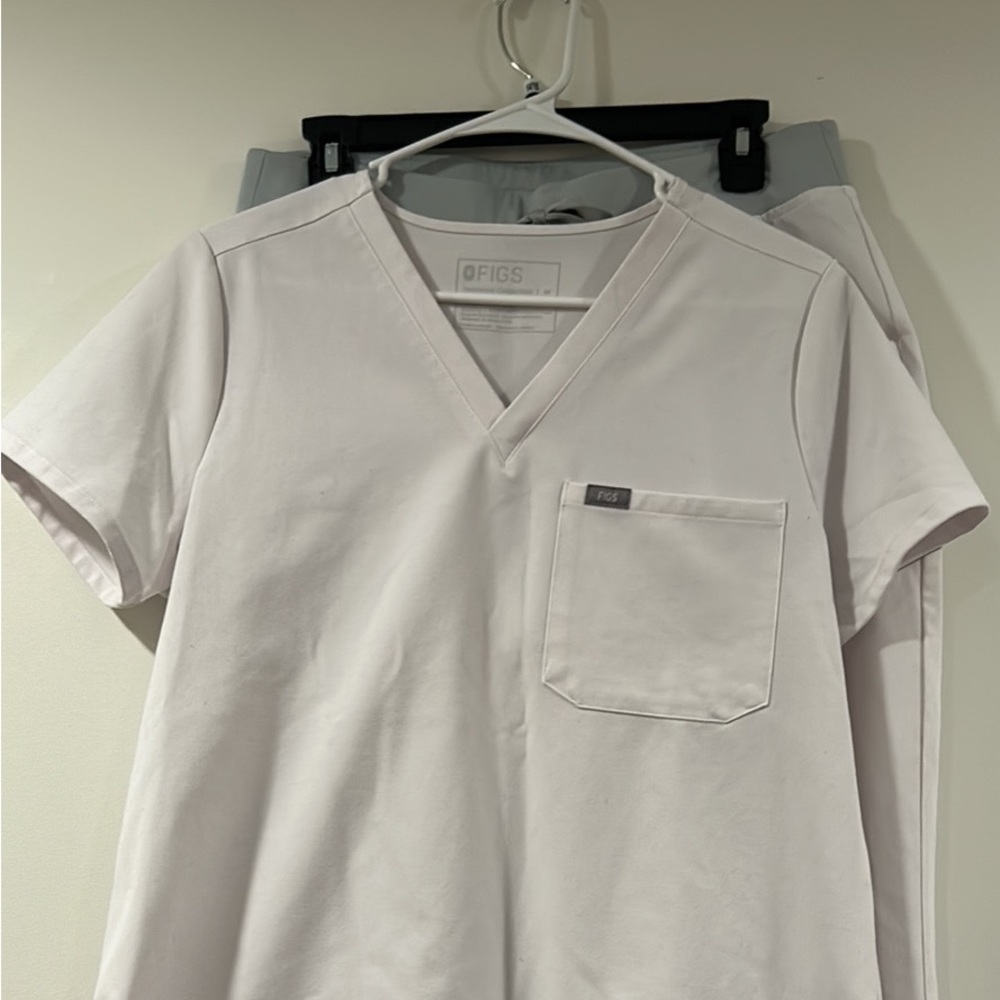 Figs Catarina top and Zamora pants both in medium.  White.  Worn once.